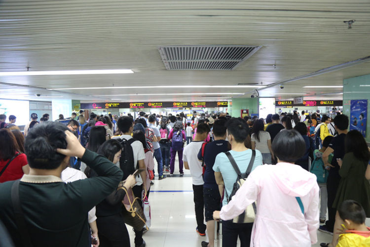 深圳罗湖口岸预约车接送